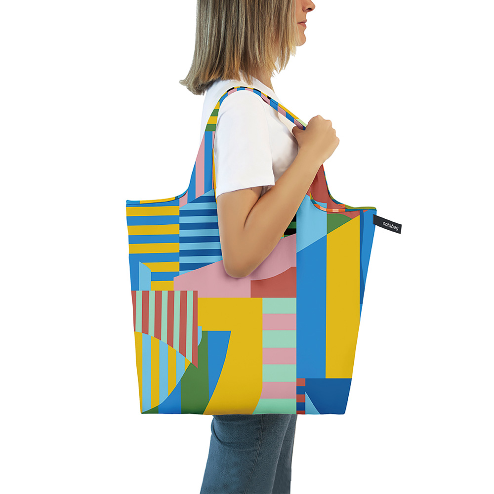 ノットアバッグ，notabag,bag,コンパクト,リュック,バッグ,ショルダー,旅行,サブバッグ,エコバッグ,買い物,便利,バッグパック